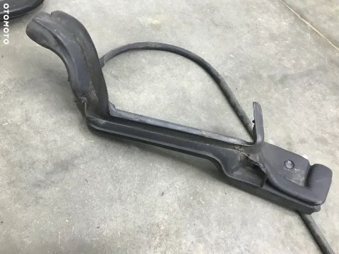 Uszczelka Opel Tigra B 04-09 klapy bagażnika dachu tylna Uszczelka Opel Tigra B 04-09 klapy bagażnika dachu tylna