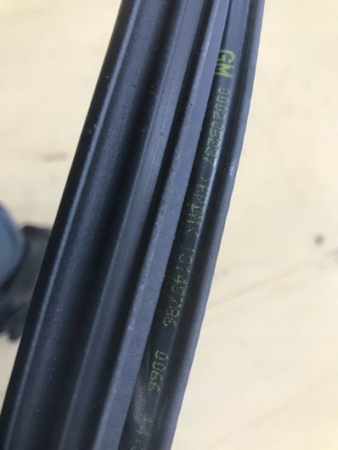 Uszczelka Opel Vectra C Kombi 02-08r. guma drzwi klapy bagażnika prawa lewa tylna przednia Uszczelka Opel Vectra C Kombi 02-08r. guma drzwi klapy bagażnika prawa lewa tylna przednia