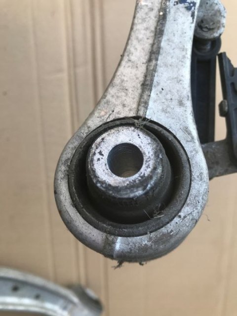 Wahacz BMW F10 F11 WAHACZE PRZÓD prawy lewy