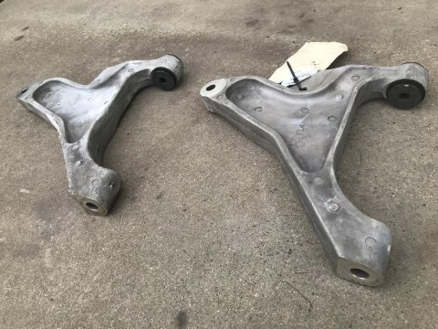 Wahacz CADILLAC DTS 4.6b lewy PRZÓD 15931295 Wahacz CADILLAC DTS 4.6b lewy PRZÓD 15931295