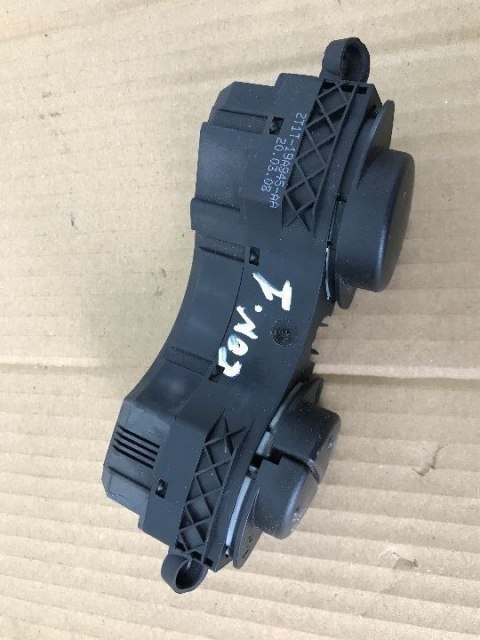 Włącznik Ford Transit Connect I MK1 przycisk klimatyzacji 2t1t-19a945-aa Włącznik Ford Transit Connect I MK1 przycisk klimatyzacji 2t1t-19a945-aa