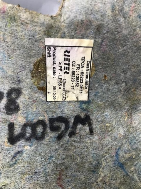 Wygłuszenie toyota aygo citroen C1 peugeot 107 wyciszenie ściany grodziowej silnika 55223-0h11 129852 55223-11 Wygłuszenie toyota aygo citroen C1 peugeot 107 wyciszenie ściany grodziowej silnika 55223-0h11 129852 55223-11