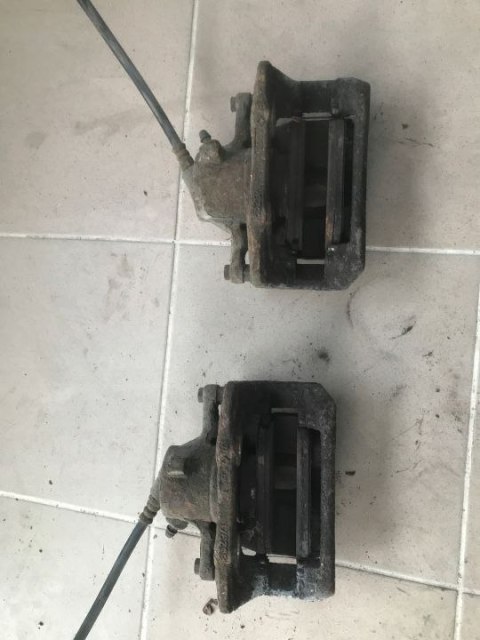 Zacisk hamulcowy Citroen C3 I 02-09r lewy prawy przedni jarzmo mocowanie Zacisk hamulcowy Citroen C3 I 02-09r lewy prawy przedni jarzmo mocowanie