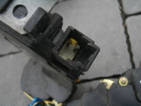 Zamek drzwi SUBARU LEGACY 3 III 98-04r. LEWY PRZÓD TYŁ