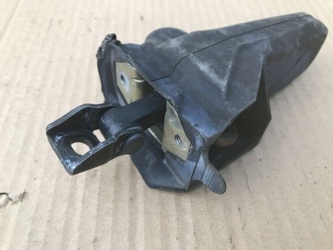 Zawias drzwi BMW 3 E46 ogranicznik prawy lewy tył 8160963 Zawias drzwi BMW 3 E46 ogranicznik prawy lewy tył 8160963