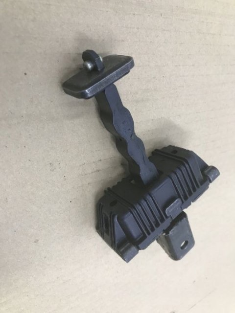 Zawias drzwi CITROEN C4 I 3D 04-10r. ogranicznik prawy lewy przód Zawias drzwi CITROEN C4 I 3D 04-10r. ogranicznik prawy lewy przód