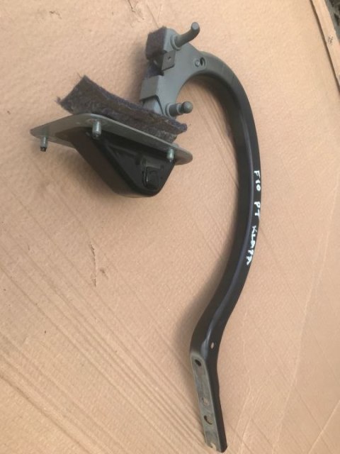 Zawias klapy BMW 5 F10 tylnej bagażnika prawy lewy komplet Zawias klapy BMW 5 F10 tylnej bagażnika prawy lewy komplet