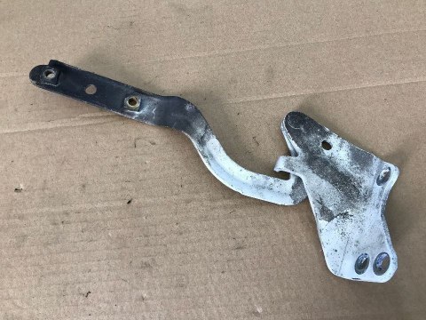 Zawias maski Mercedes Vito Viano W639 03-14r. pokrywy silnika lewy A639750035 Zawias maski Mercedes Vito Viano W639 03-14r. pokrywy silnika lewy A639750035