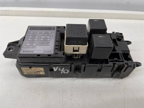 Skrzynka bezpieczników Volvo v40 moduł sterownik BSI 30889989 Skrzynka bezpieczników Volvo v40 moduł sterownik BSI 30889989