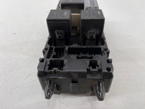 Skrzynka bezpieczników Volvo v40 moduł sterownik BSI 30889989 Skrzynka bezpieczników Volvo v40 moduł sterownik BSI 30889989