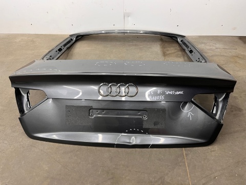Klapa bagażnika Audi A5 Sportback 8T sedan 4d 2009-2016r. Klapa bagażnika Audi A5 Sportback 8T sedan 4d 2009-2016r.