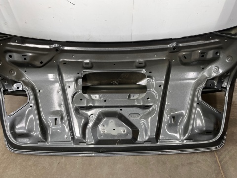 Klapa bagażnika Audi A5 Sportback 8T sedan 4d 2009-2016r. Klapa bagażnika Audi A5 Sportback 8T sedan 4d 2009-2016r.