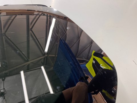 Szyba tylna Mercedes Vito W447 klapy bagażnika z ramą stelażem przyciemniona fabrycznie 2014r- Szyba tylna Mercedes Vito W447 klapy bagażnika z ramą stelażem przyciemniona fabrycznie 2014r-