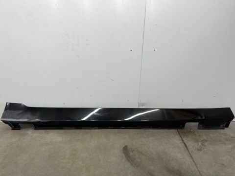 Nakładka progu BMW 5 E60 E61 prawa listwa próg zewnętrzny 7033760 Nakładka progu BMW 5 E60 E61 prawa listwa próg zewnętrzny 7033760