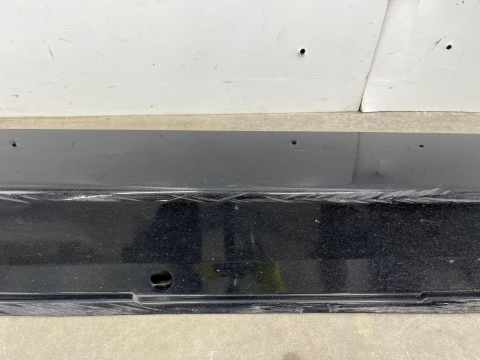 Nakładka progu BMW 5 E60 E61 prawa listwa próg zewnętrzny 7033760 Nakładka progu BMW 5 E60 E61 prawa listwa próg zewnętrzny 7033760