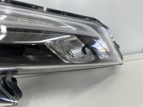 Lampa reflektor Nissan Juke I Lift 14-19r. lewa przednia kierunkowskaz światło do jazdy dziennej 90049101 Lampa reflektor Nissan Juke I Lift 14-19r. lewa przednia kierunkowskaz światło do jazdy dziennej 90049101