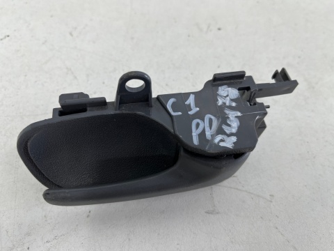 Klamka Citroen C1 Toyota Aygo I Peugeot 107 05-14r. wewnętrzna prawa przednia prawy przód