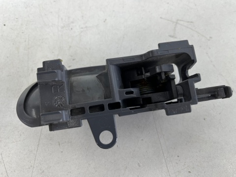 Klamka Citroen C1 Toyota Aygo I Peugeot 107 05-14r. wewnętrzna prawa przednia prawy przód