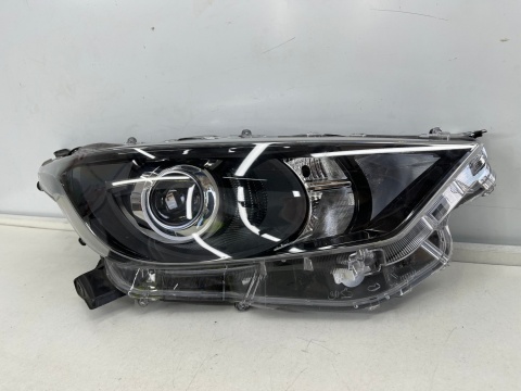 Lampa reflektor Toyota Yaris IV 4 19r.-> prawa przednia oryginał Lampa reflektor Toyota Yaris IV 4 19r.-> prawa przednia oryginał