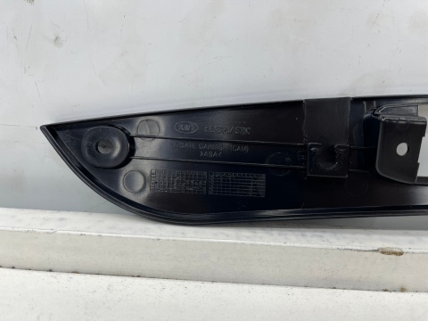Listwa Kia Sportage 3 III 10-15r. blenda nakładka klapy bagażnika na kamerę 87311-3w010 Listwa Kia Sportage 3 III 10-15r. blenda nakładka klapy bagażnika na kamerę 87311-3w010