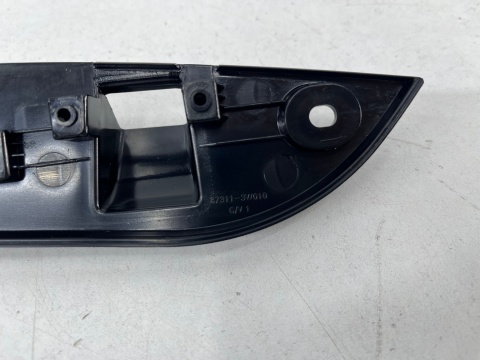 Listwa Kia Sportage 3 III 10-15r. blenda nakładka klapy bagażnika na kamerę 87311-3w010 Listwa Kia Sportage 3 III 10-15r. blenda nakładka klapy bagażnika na kamerę 87311-3w010