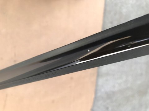 Listwa BMW E93 CABRIO COUPE nakładka zgarniająca szyby drzwi lewa przednia ozdobna czarna ShadowLine 7119080 7119079 Listwa BMW E93 CABRIO COUPE nakładka zgarniająca szyby drzwi lewa przednia ozdobna czarna ShadowLine 7119080 7119079