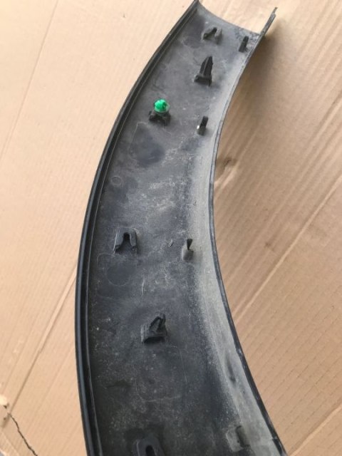 Listwa Citroen C3 III 3 nakładka rant nadkola błotnika prawa przednia 2016r.-> 9812088580 Listwa Citroen C3 III 3 nakładka rant nadkola błotnika prawa przednia 2016r.-> 9812088580