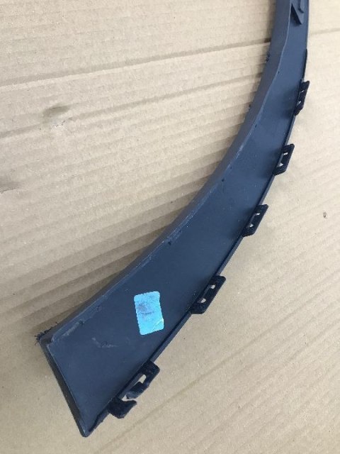 Listwa Mercedes GLA I X156 nakładka rant nadkola błotnika prawa tylna 2013-2019r. A1568851200 Listwa Mercedes GLA I X156 nakładka rant nadkola błotnika prawa tylna 2013-2019r. A1568851200
