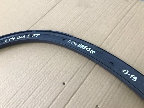 Listwa Mercedes GLA I X156 nakładka rant nadkola błotnika prawa tylna 2013-2019r. A1568851200 Listwa Mercedes GLA I X156 nakładka rant nadkola błotnika prawa tylna 2013-2019r. A1568851200