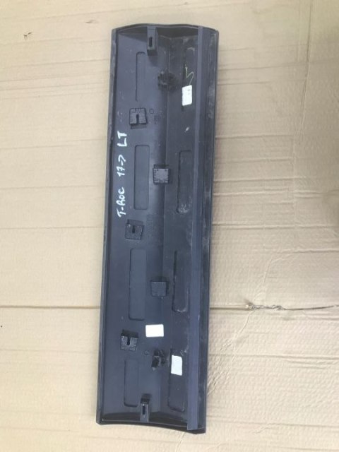 Listwa VW T-Roc TROC nakładka dolna drzwi lewych tylnych 2017r.-> 2GA853863 Listwa VW T-Roc TROC nakładka dolna drzwi lewych tylnych 2017r.-> 2GA853863