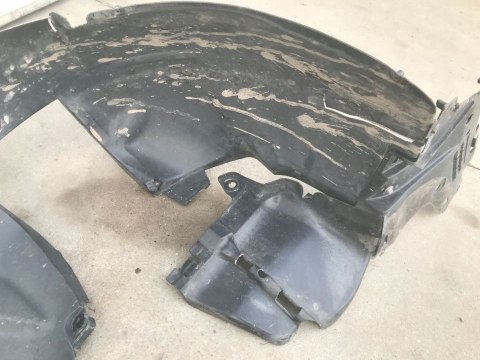 Nadkole Dacia Renault Logan I 1 + MCV kombi prawe przednie 04-12r. 638402115r Nadkole Dacia Renault Logan I 1 + MCV kombi prawe przednie 04-12r. 638402115r