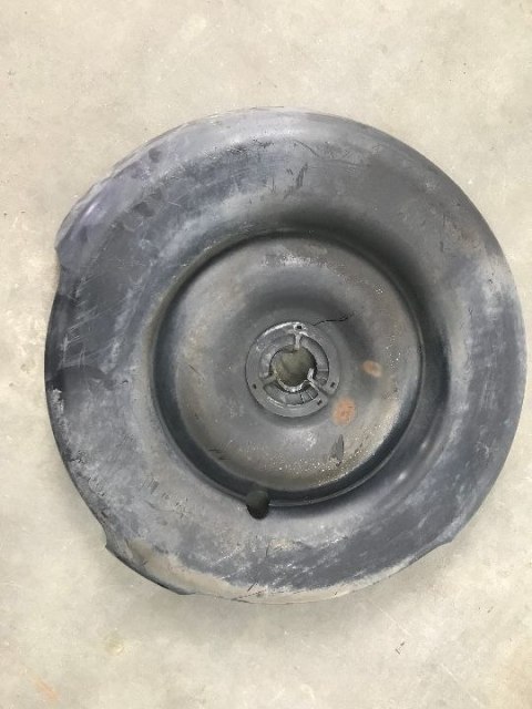 Osłona podwozia Mercedes Vito w639 osłona koła zapasowego a6394030144 Osłona podwozia Mercedes Vito w639 osłona koła zapasowego a6394030144