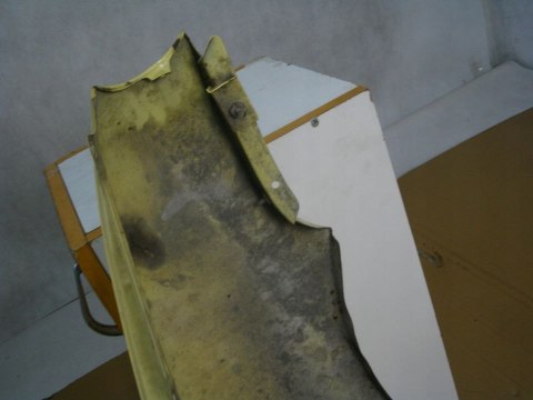 Błotnik Fiat Seicento lewy przedni żółty Błotnik Fiat Seicento lewy przedni żółty