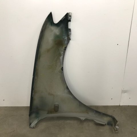Błotnik Mitsubishi L200 lewy przedni 2006-2016r. 5220A817T Błotnik Mitsubishi L200 lewy przedni 2006-2016r. 5220A817T