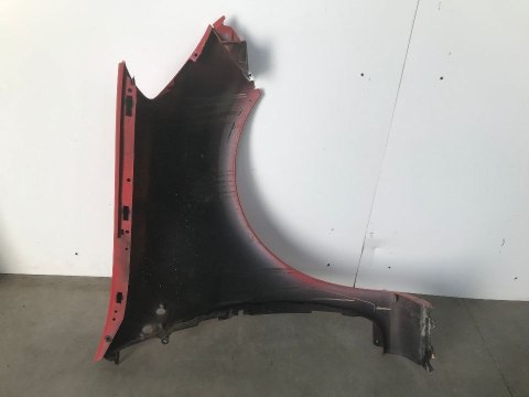 Błotnik Renault Clio 3 III lewy przedni 2005-2012r. 8200256117 Błotnik Renault Clio 3 III lewy przedni 2005-2012r. 8200256117