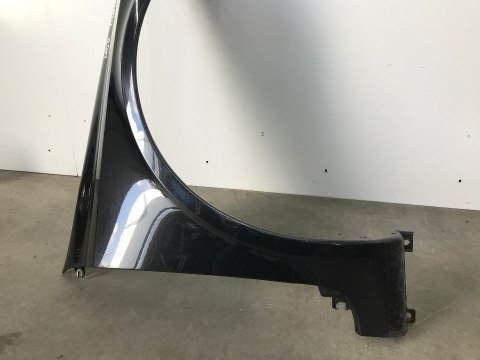 Błotnik Renault Laguna II 2 prawy przedni przedlift 01-05r. kolor NV676 Błotnik Renault Laguna II 2 prawy przedni przedlift 01-05r. kolor NV676