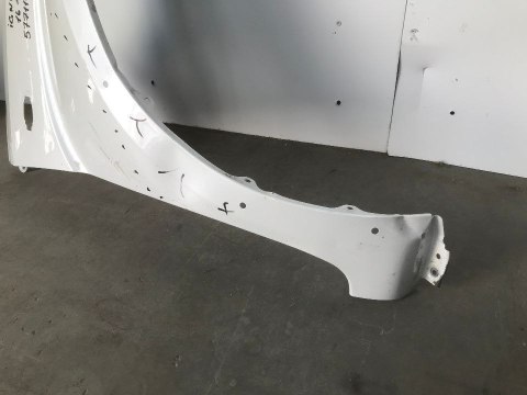 Błotnik Suzuki Ignis III 3 prawy przedni 2016r.-> 57711-62r10-000 Błotnik Suzuki Ignis III 3 prawy przedni 2016r.-> 57711-62r10-000