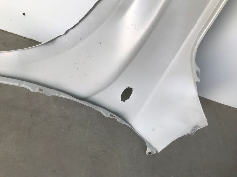 Błotnik Suzuki Ignis III 3 prawy przedni 2016r.-> 57711-62r10-000 Błotnik Suzuki Ignis III 3 prawy przedni 2016r.-> 57711-62r10-000