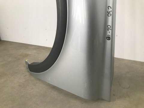 Błotnik Volvo C30 lewy przedni 2006-2010r. przedlift Błotnik Volvo C30 lewy przedni 2006-2010r. przedlift
