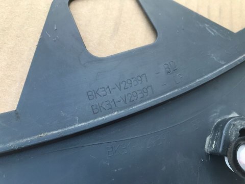 Listwa Ford Transit MK7 dolna boczna lewa tylna nakładka karoserii przed tylnym kołem 14-19r. bk31-v29397 Listwa Ford Transit MK7 dolna boczna lewa tylna nakładka karoserii przed tylnym kołem 14-19r. bk31-v29397