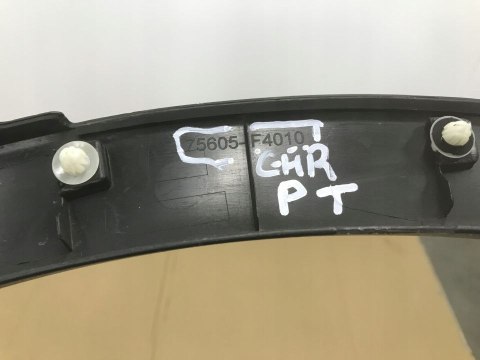 Listwa Honda C-HR CHR I nakładka rant nadkola błotnika prawy tylny 2016r.-> 75605F4010 Listwa Honda C-HR CHR I nakładka rant nadkola błotnika prawy tylny 2016r.-> 75605F4010
