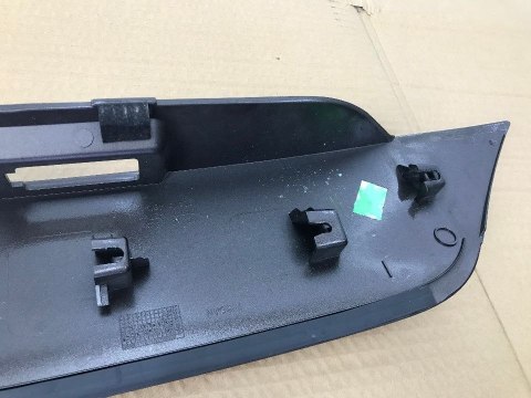 Listwa Nissan Qashqai 2 J11 blenda nakładka klapy bagażnika 2013-2021r. 908104ES Listwa Nissan Qashqai 2 J11 blenda nakładka klapy bagażnika 2013-2021r. 908104ES