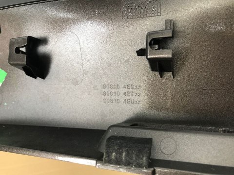 Listwa Nissan Qashqai 2 J11 blenda nakładka klapy bagażnika 2013-2021r. 908104ES Listwa Nissan Qashqai 2 J11 blenda nakładka klapy bagażnika 2013-2021r. 908104ES