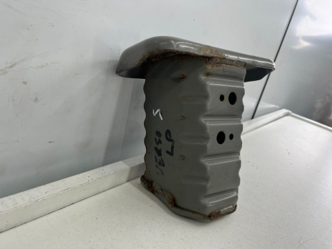 Belka zderzaka Toyota Verso-S Subaru Trezia przednie lewe wzmocnienie belki strefa zgniotu 10-17r. Belka zderzaka Toyota Verso-S Subaru Trezia przednie lewe wzmocnienie belki strefa zgniotu 10-17r.