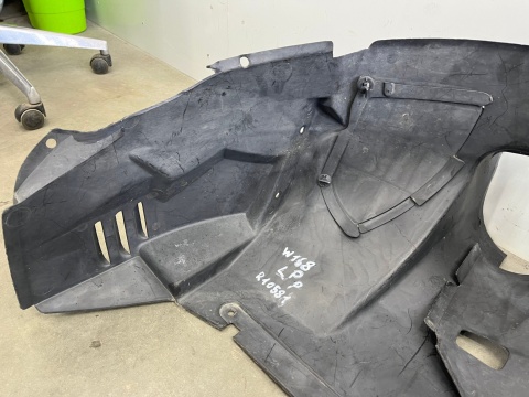 Nadkole Mercedes A-klasa W168 97-04r. lewy przód lewe przednie osłona A1686900130 Nadkole Mercedes A-klasa W168 97-04r. lewy przód lewe przednie osłona A1686900130