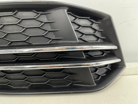 Atrapa Audi A4 B9 S-line kratka zderzaka prawa chrom 15-23r. ORYGINALNA 8w0807682f Atrapa Audi A4 B9 S-line kratka zderzaka prawa chrom 15-23r. ORYGINALNA 8w0807682f