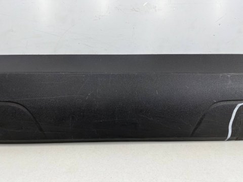 Listwa AUDI Q3 Premium Plus 11-14r. nakładka dolna drzwi prawych przednich 8U0853960 Listwa AUDI Q3 Premium Plus 11-14r. nakładka dolna drzwi prawych przednich 8U0853960