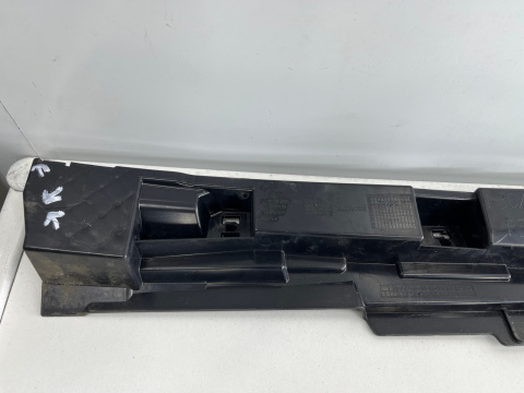 Ślizg BMW F30 F31 11-18r. sedan kombi prawy mocowanie progu wspornik uchwyt komplet 7256918 Ślizg BMW F30 F31 11-18r. sedan kombi prawy mocowanie progu wspornik uchwyt komplet 7256918