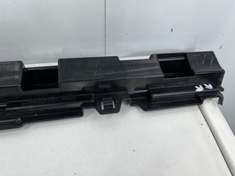 Ślizg BMW F30 F31 11-18r. sedan kombi prawy mocowanie progu wspornik uchwyt komplet 7256918 Ślizg BMW F30 F31 11-18r. sedan kombi prawy mocowanie progu wspornik uchwyt komplet 7256918