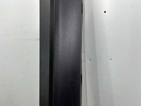 Nakładka progu Opel Crossland X 17r.- prawa listwa próg zewnętrzny 13482064 Nakładka progu Opel Crossland X 17r.- prawa listwa próg zewnętrzny 13482064